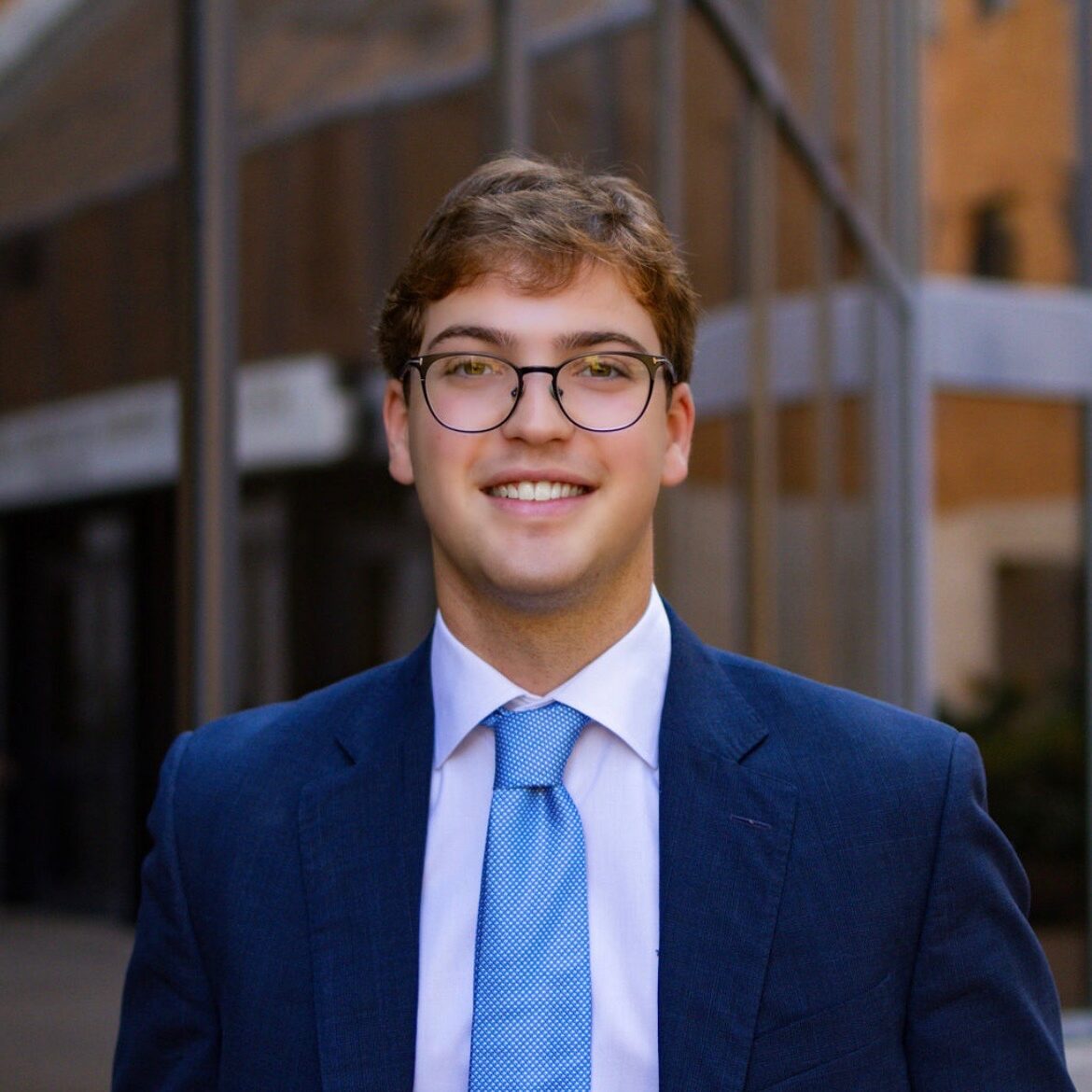 Headshot photo of Brad Siegel