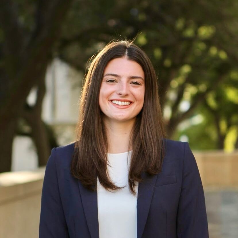 Headshot photo of Tessa Howe