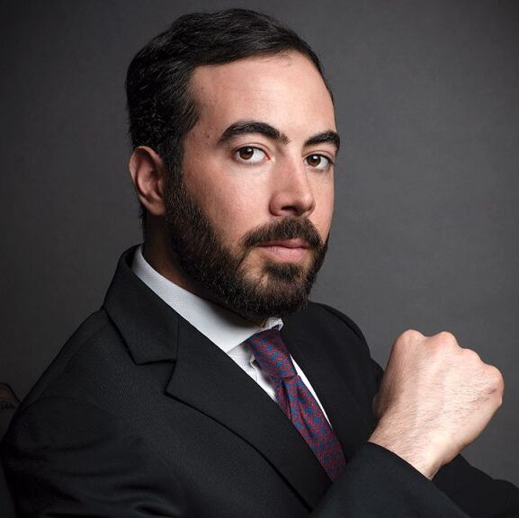 Headshot photo of Antonio Camberos Baeza
